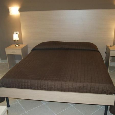 Guest House Golfo Xifonio アウグスタ エクステリア 写真